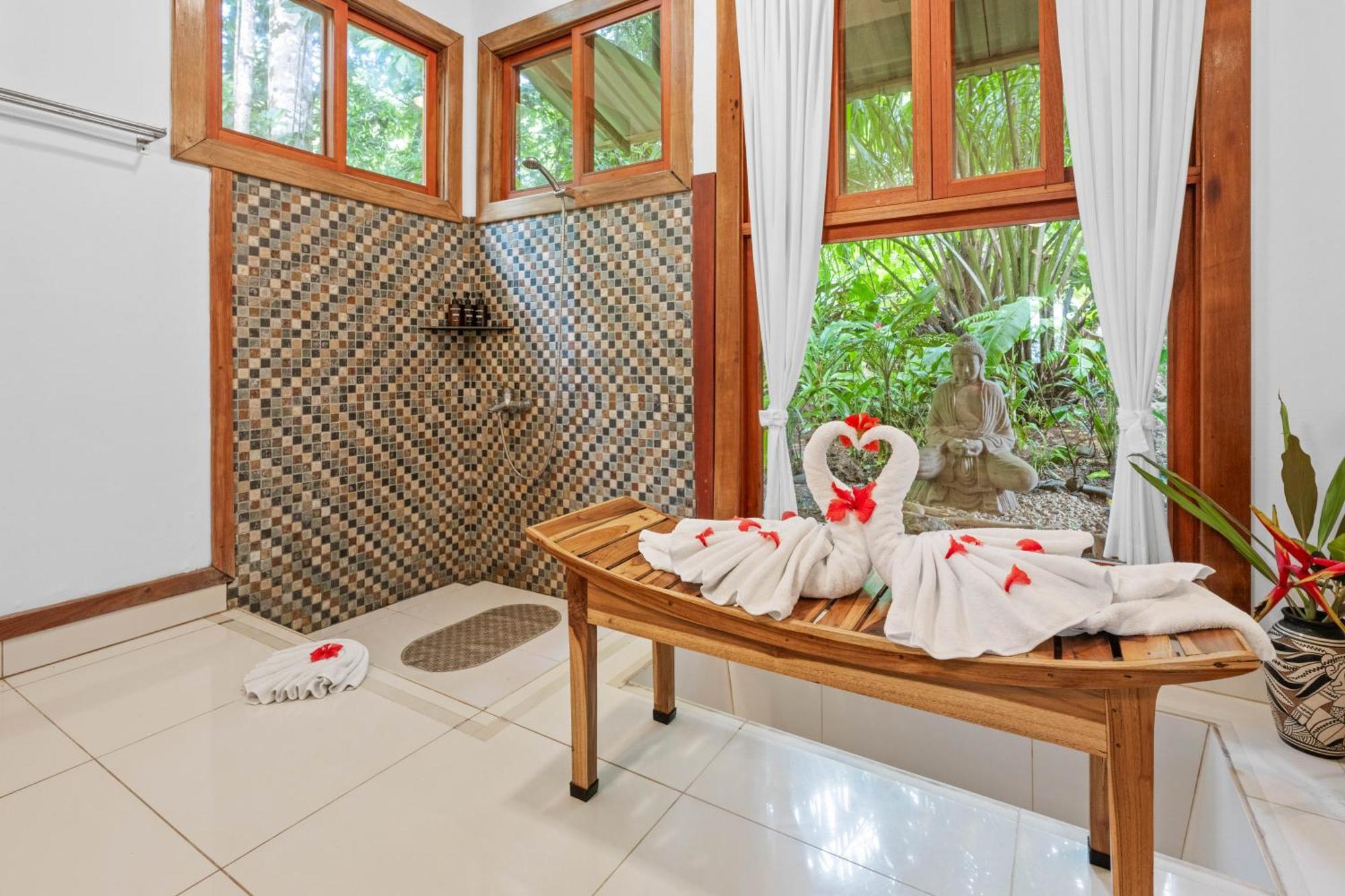 Copa De Arbol Beach & Rainforest Resort Drakes Bay Rum bild